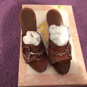 Authentic Gucci ostrich shoes